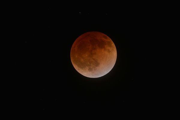 luareclipse04.14.2014-totality
